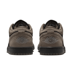 Travis Scott Air Jordan 1 Low SE (1)